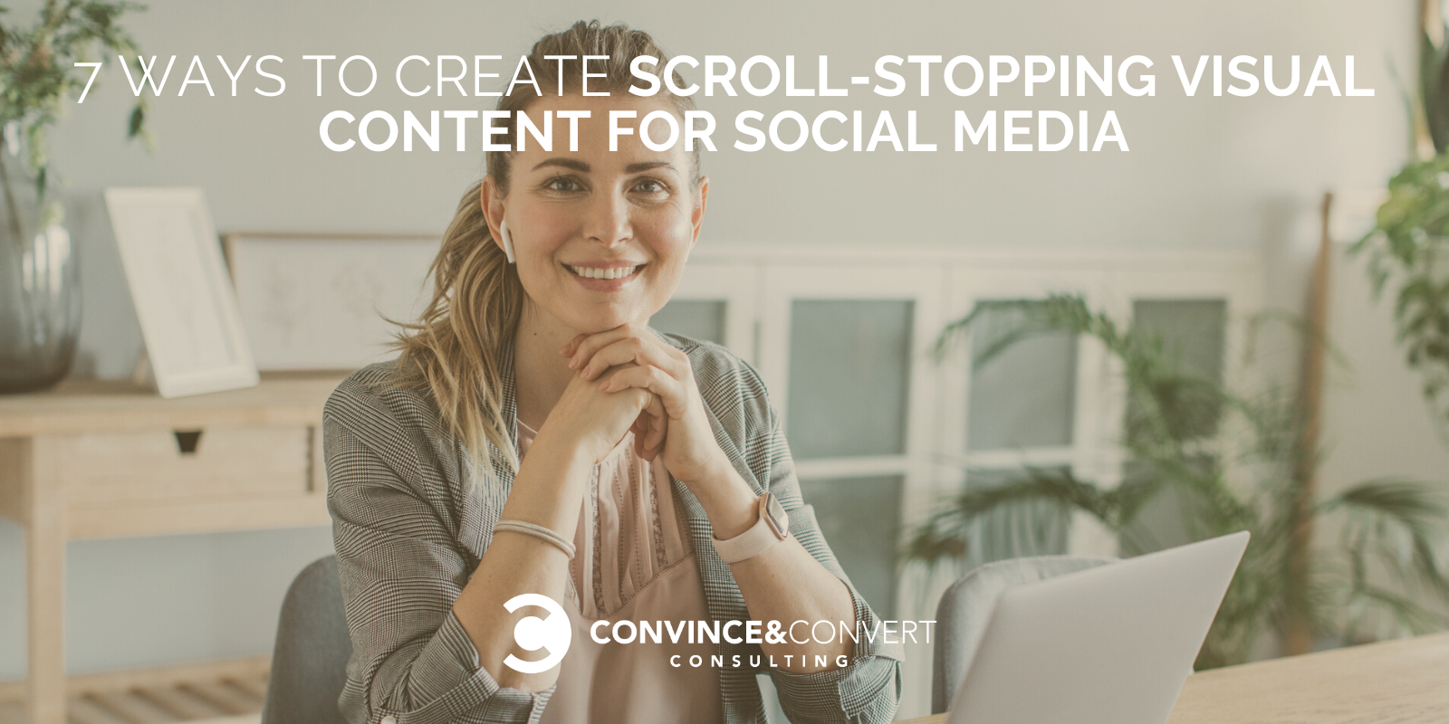 Scroll-Stopping Content: Creating Compelling Posts for Social Media